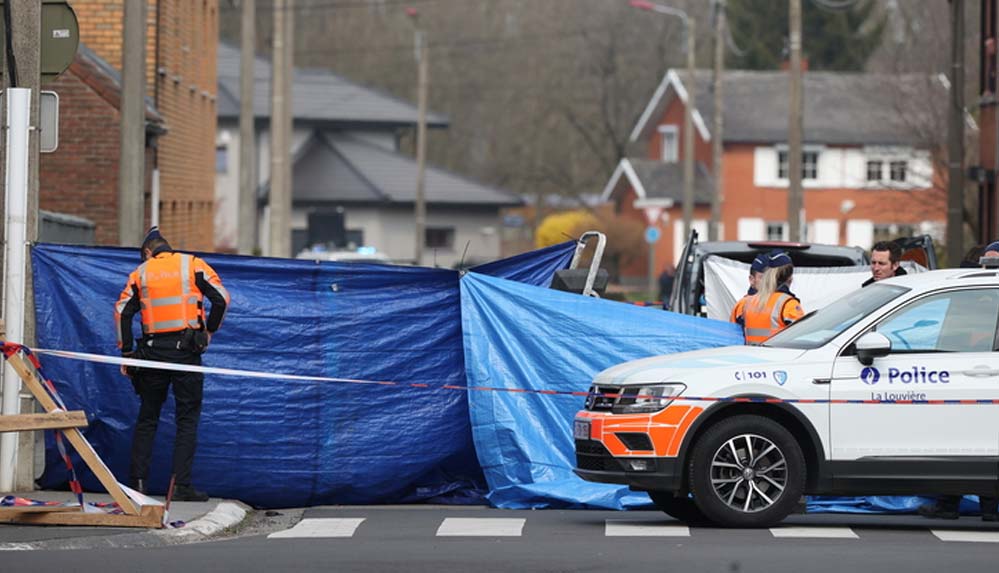 Belçika'da karnaval için toplanan kalabalığa aracın dalması sonucu 6 kişi öldü