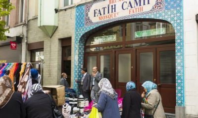 Belçika, 'yabancı etkilerden korumak için' imamları kendi eğitecek