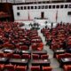 Erdoğan'ın "Daha neler olacak" sözleri Meclis'te tepkiye neden oldu