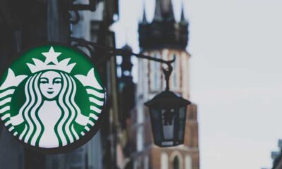 Rus Starbucks'ın yeni ismi ve logosu belli oldu