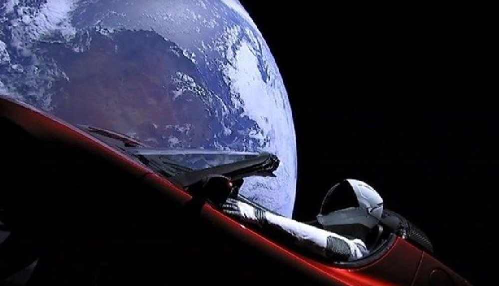 Elon Musk’tan uzay çekilişi