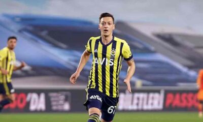 Mesut Özil, Fenerbahçe'yi sildi!