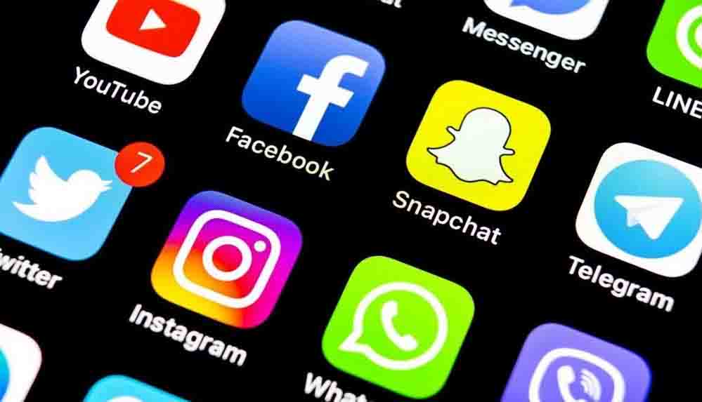 Hangi parti hangi sosyal medya platformunu kullanıyor?