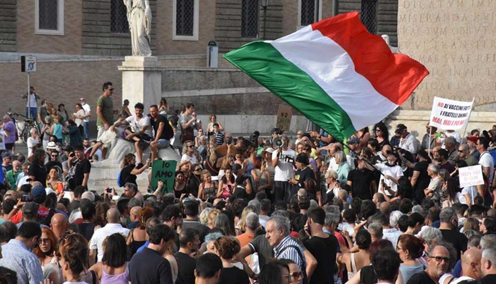 İtalya'da-'Yeşil-Geçiş'-belge-protestosu