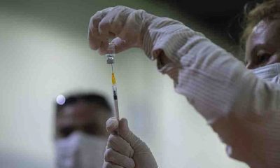 ABD ile Avrupa ülkelerinde aşı olmayanlara yönelik zorlayıcı tedbirler yürürlüğe giriyor