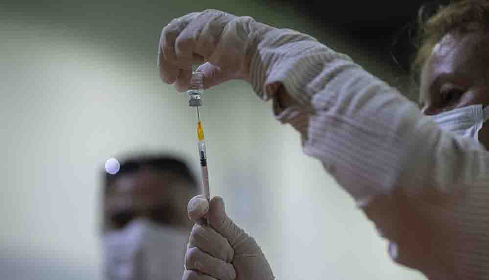 Ülke genelinde bir haftada 5,5 milyon dozdan fazla Covid-19 aşısı uygulandı