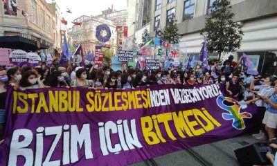 Taksim'de İstanbul Sözleşmesi'nden çekilmeyi protesto eden kadınlara polis müdahalesi