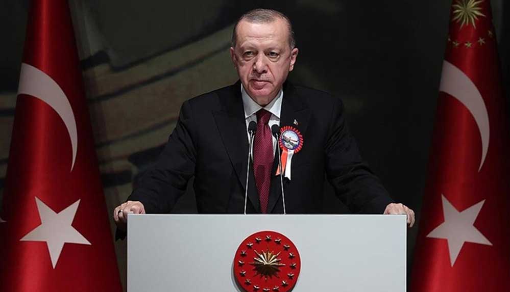 Cumhurbaşkanı Erdoğan: FETÖ ihanet çetesi ile irtibatı olan yaklaşık 21 bin TSK mensubunun ordumuzla ilişiğini kestik"