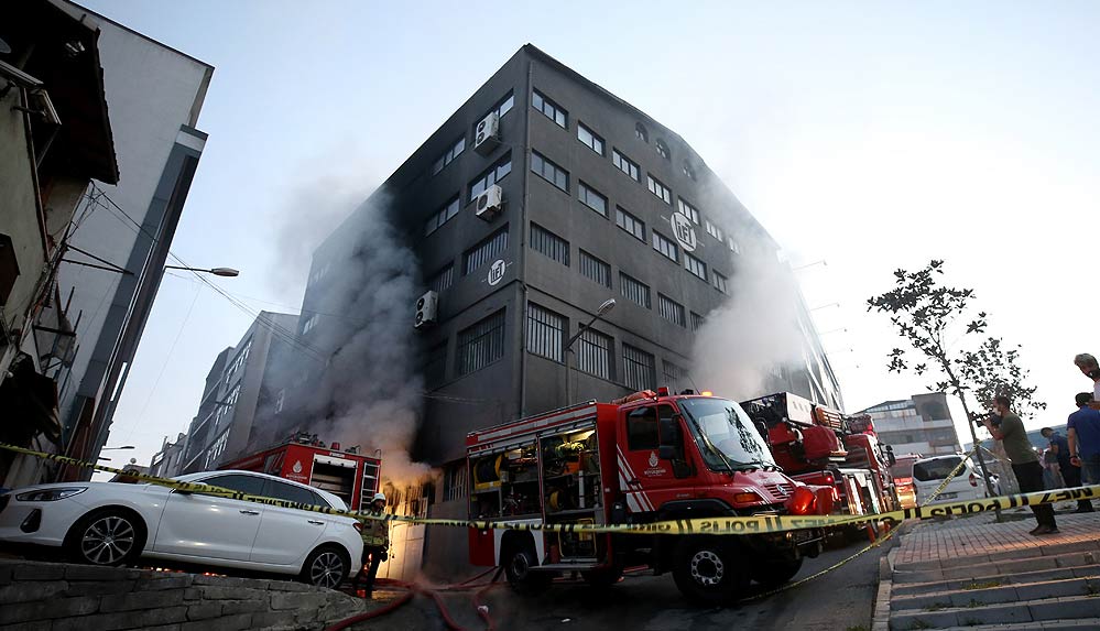 İstanbul'da ambalaj atölyesinde yangın
