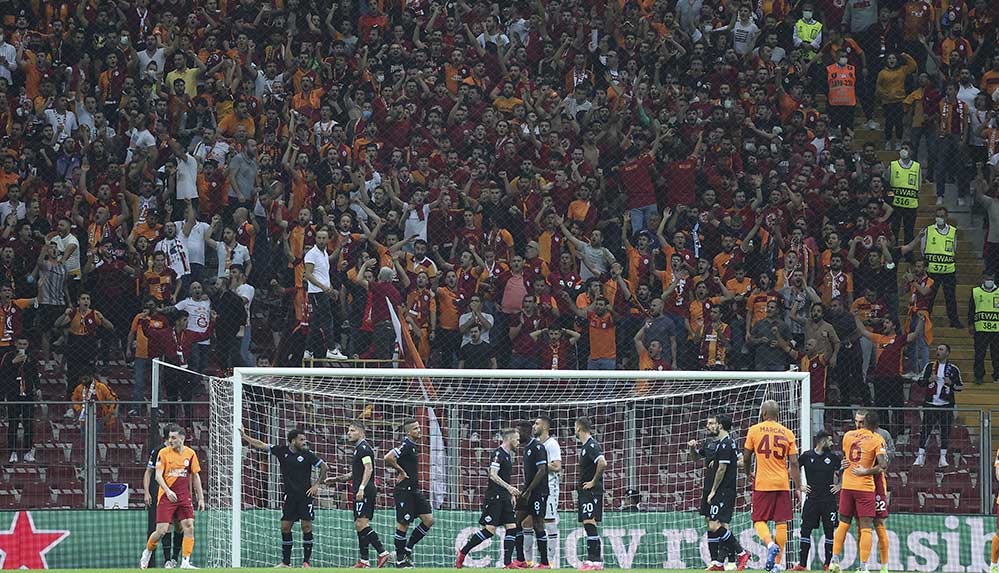 Galatasaray, İtalya temsilcisi Lazio'yu 1-0 yendi