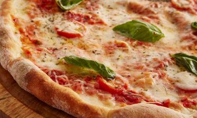 Guinness Rekorlar Kitabı'na giren bin peynirli pizza