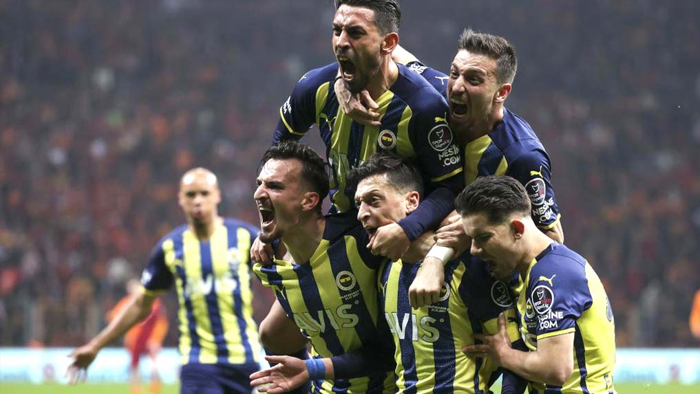 Müthiş derbide gülen taraf Fenerbahçe