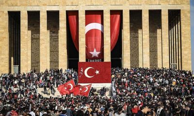 Atatürk'ün ebediyete intikalinin 83. yılında vatandaşlar Anıtkabir'e akın etti