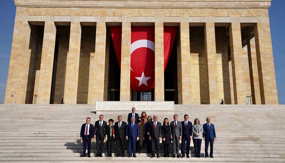 CHP’li büyükşehir belediye başkanları Anıtkabir’de
