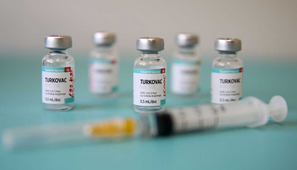 Prof. Dr. Vedat Bulut'tan Turkovac yorumu: Ortada bir aşı yok, aşı olduğu iddia edilen bir solüsyon var