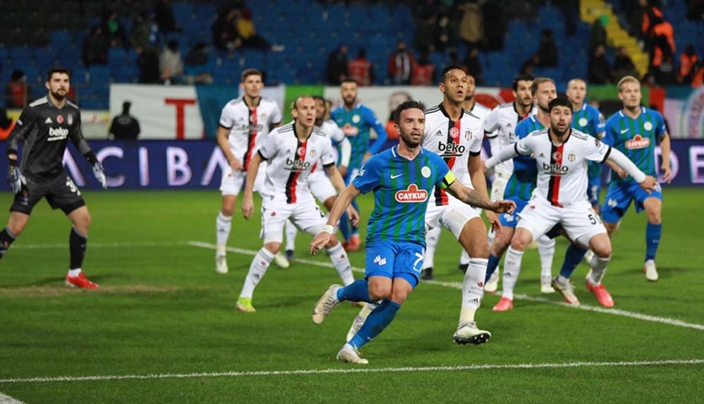 Beşiktaş, Çaykur Rizespor deplasmanından 1 puanla döndü