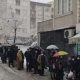 Bursa'da kar altında ucuz ekmek kuyruğu: "Türkiye, bu tabloyu hak etmiyor"