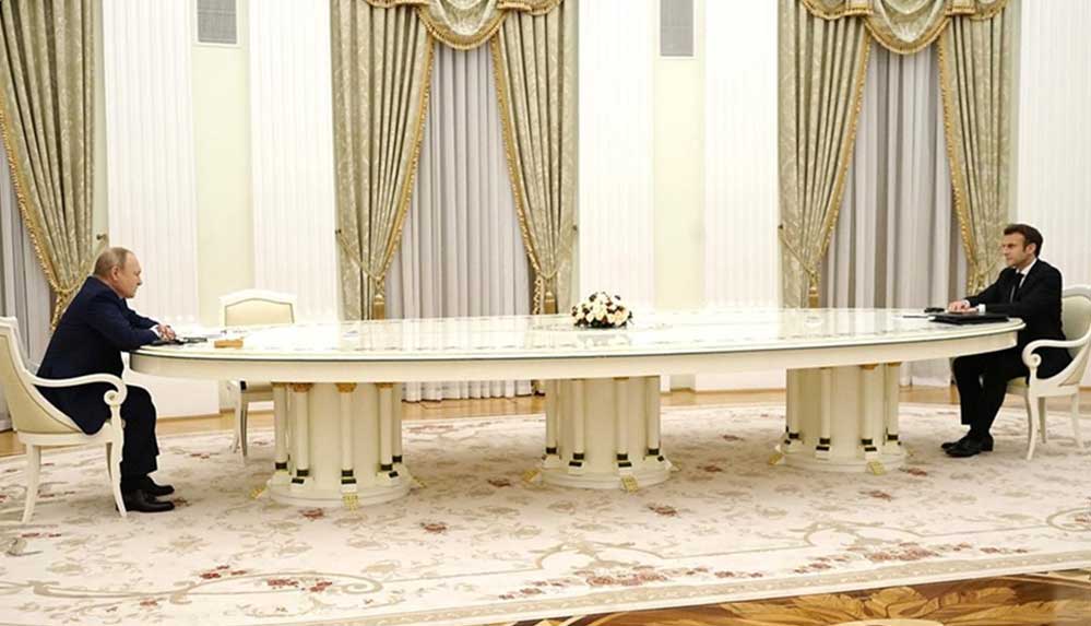 Putin’in '6 metrelik' masası paylaşılamıyor