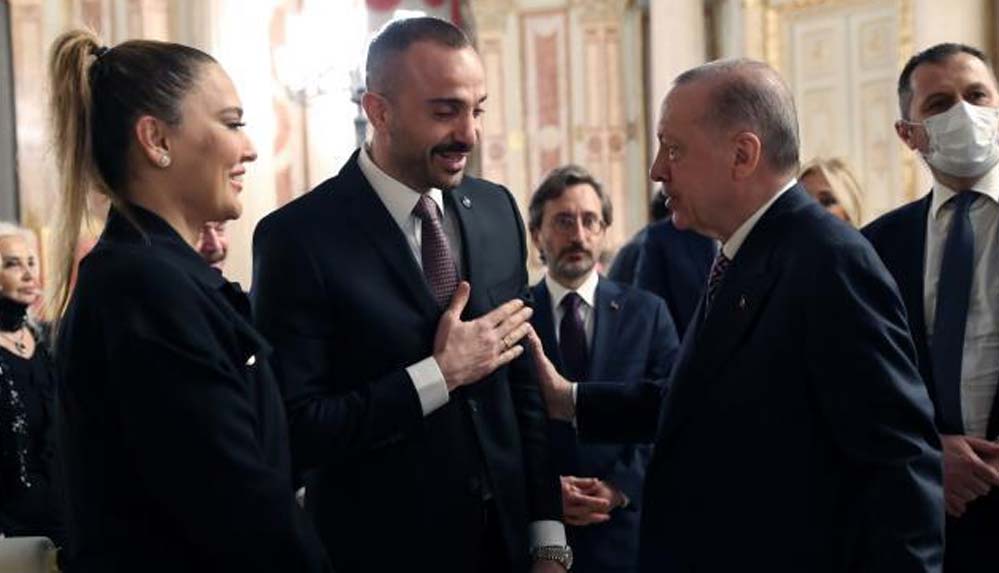 Cenk Eren'den Erdoğan'ın iftarına katılan ünlülere 'Müzik yasağı' tepkisi