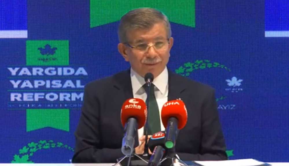 Davutoğlu: "Bütün hukuk fakültelerinin röntgenini çektik"