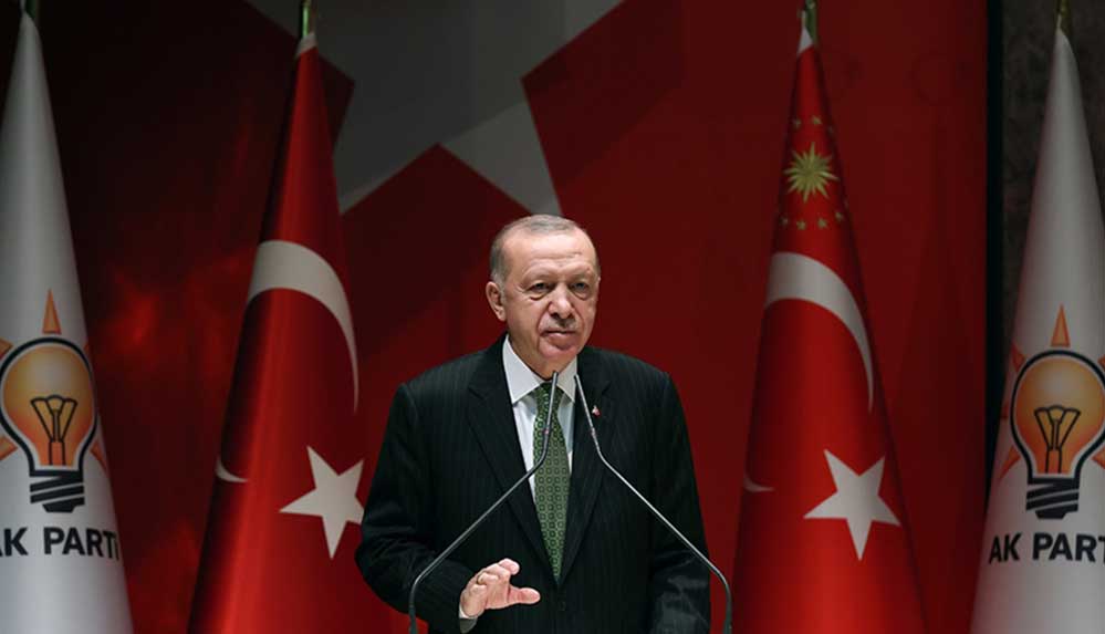 Erdoğan'dan Millet İttifakı açıklaması: "Arka planda saç saça baş başa bir kavga yaşandığı anlaşılıyor"