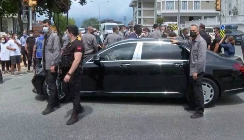 Erdoğan'ın evinin önünde silahlar patladı
